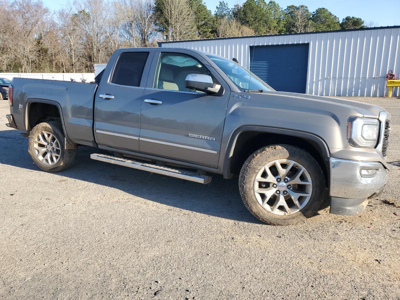 2017 GMC SIERRA K15 - Image 4