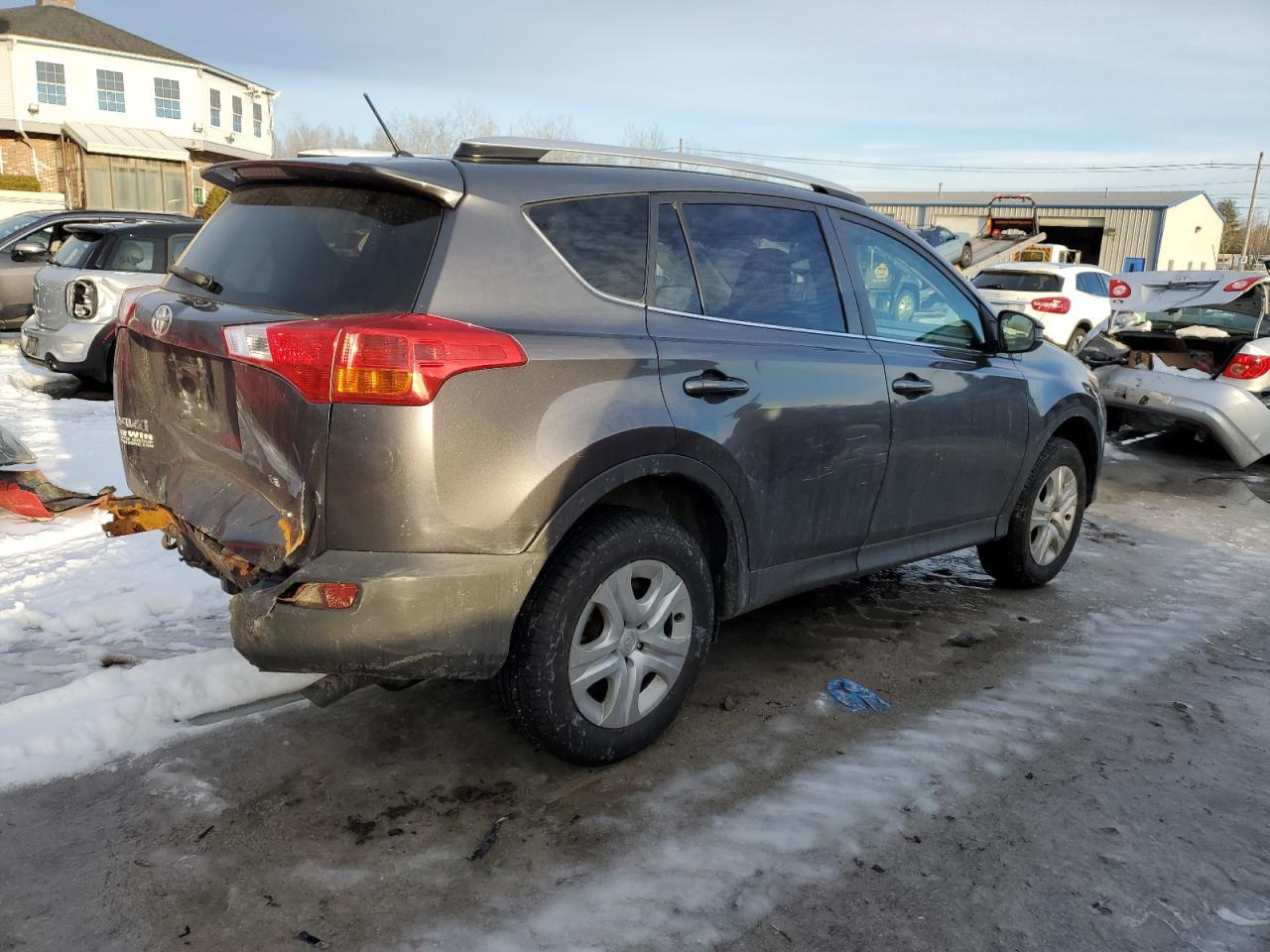2014 TOYOTA RAV4 LE - Фото 3