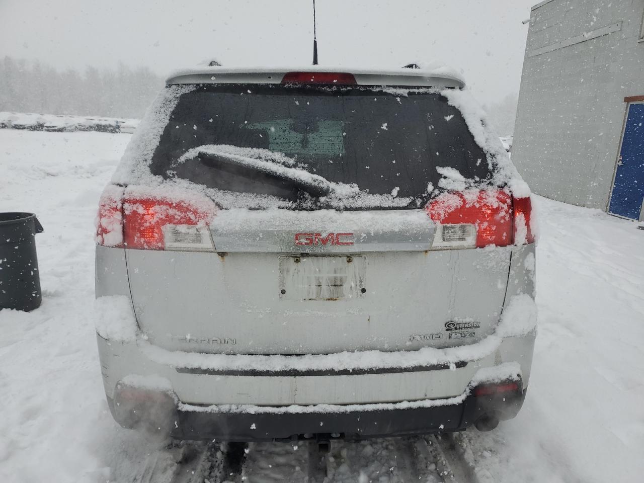 2012 GMC TERRAIN SL - Image 6