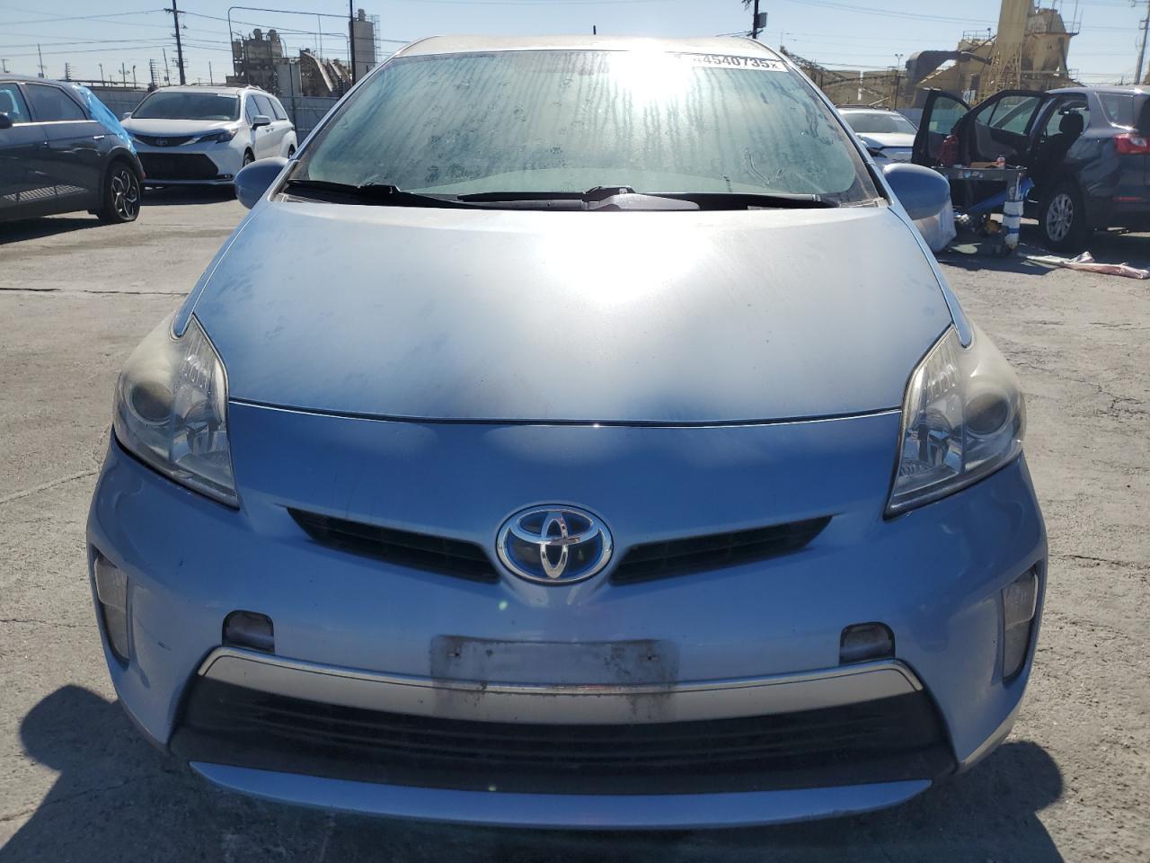 2015 TOYOTA PRIUS PLUG - Image 5