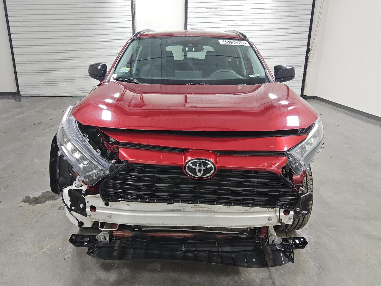 2021 TOYOTA RAV4 LE - Фото 5