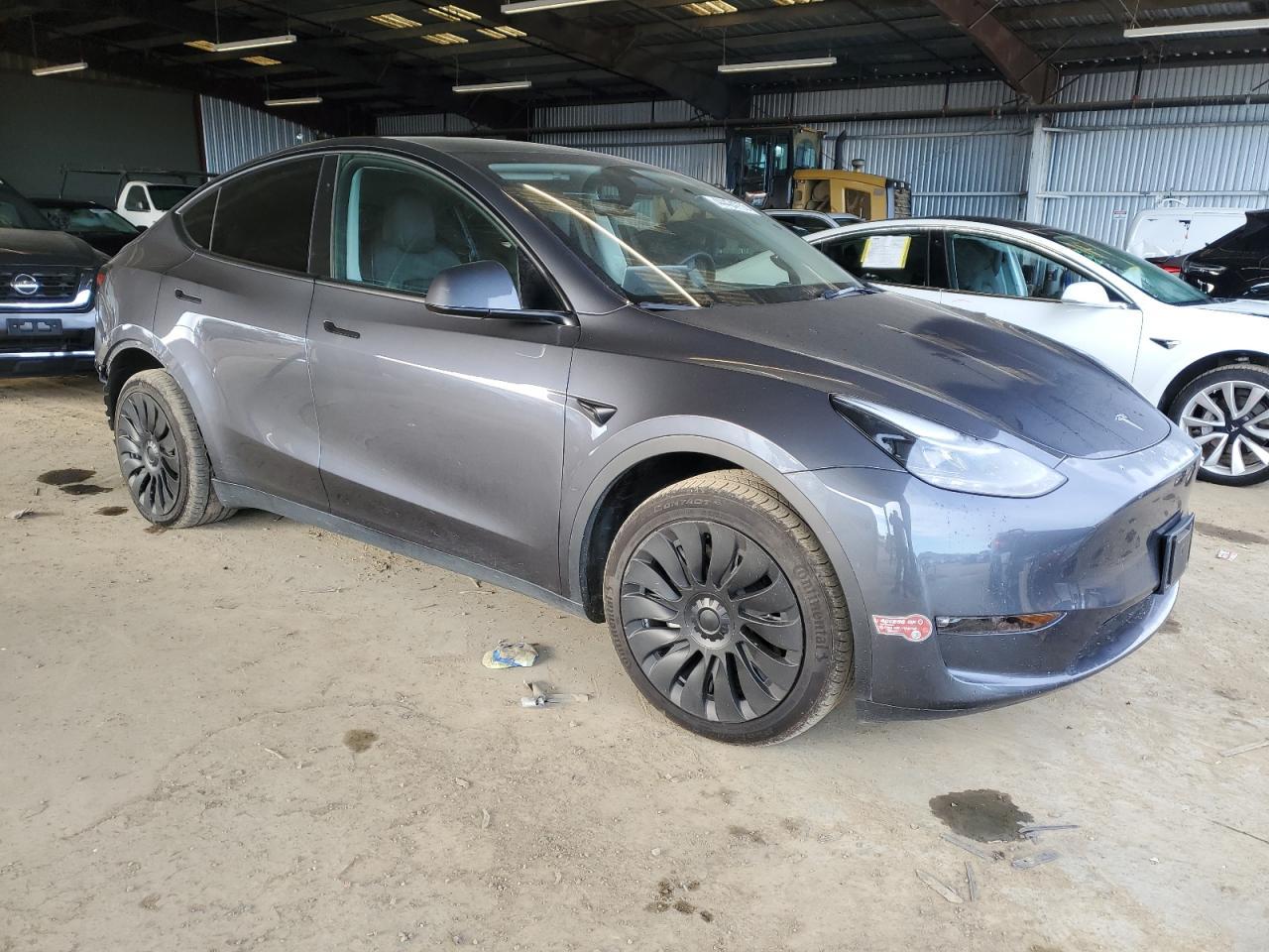 2023 TESLA MODEL Y - Image 4