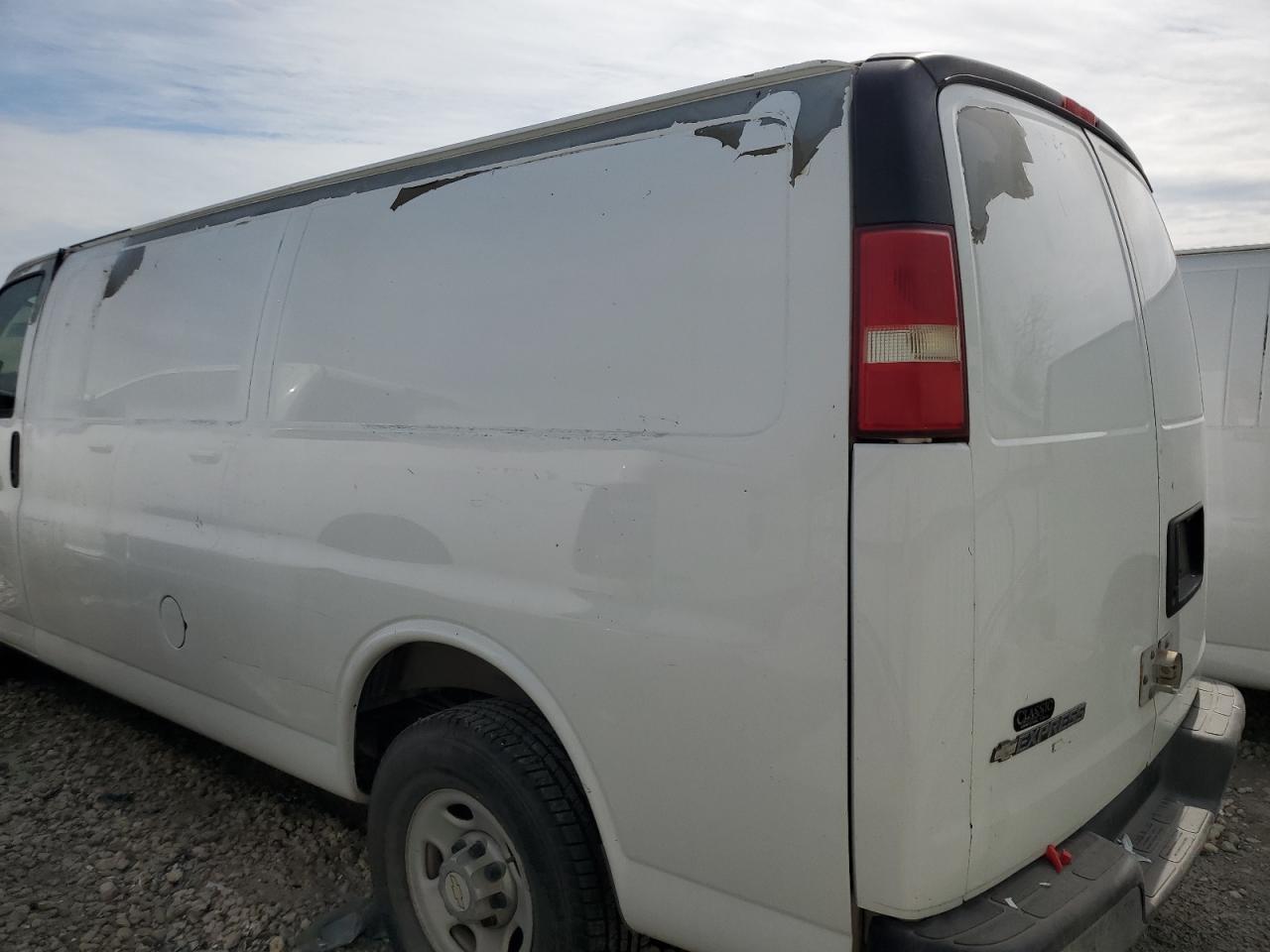 2012 CHEVROLET EXPRESS G3 - Image 2