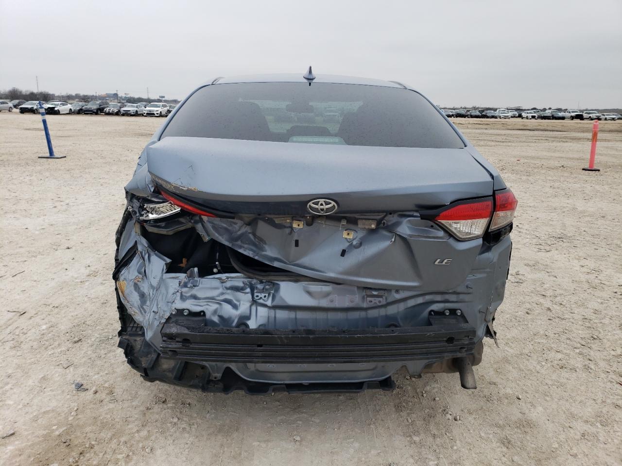 2021 TOYOTA COROLLA LE - Фото 6