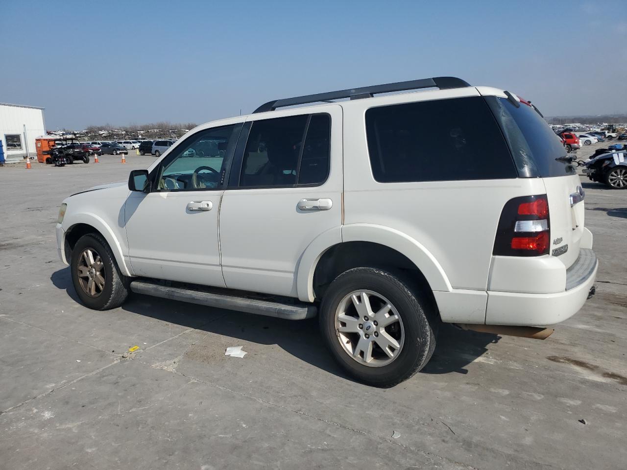 2010 FORD EXPLORER X - Фото 2