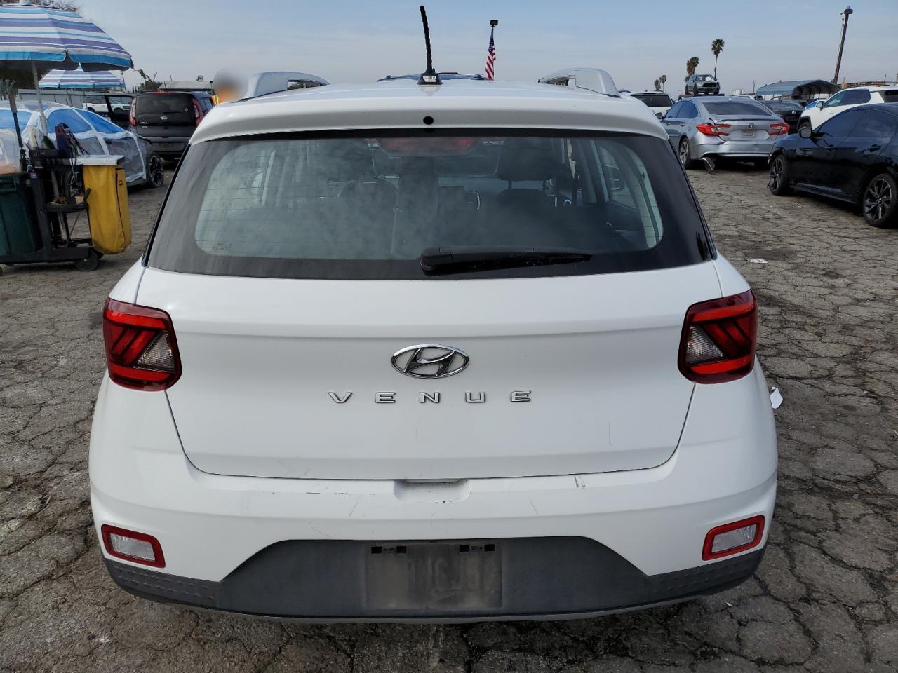 2023 HYUNDAI VENUE SEL - Image 6