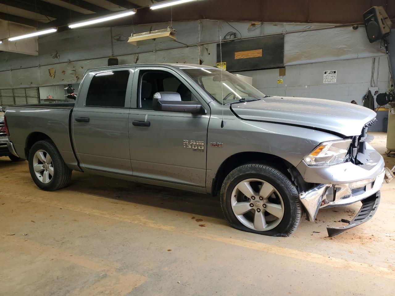 2020 RAM 1500 CLASS - Фото 4