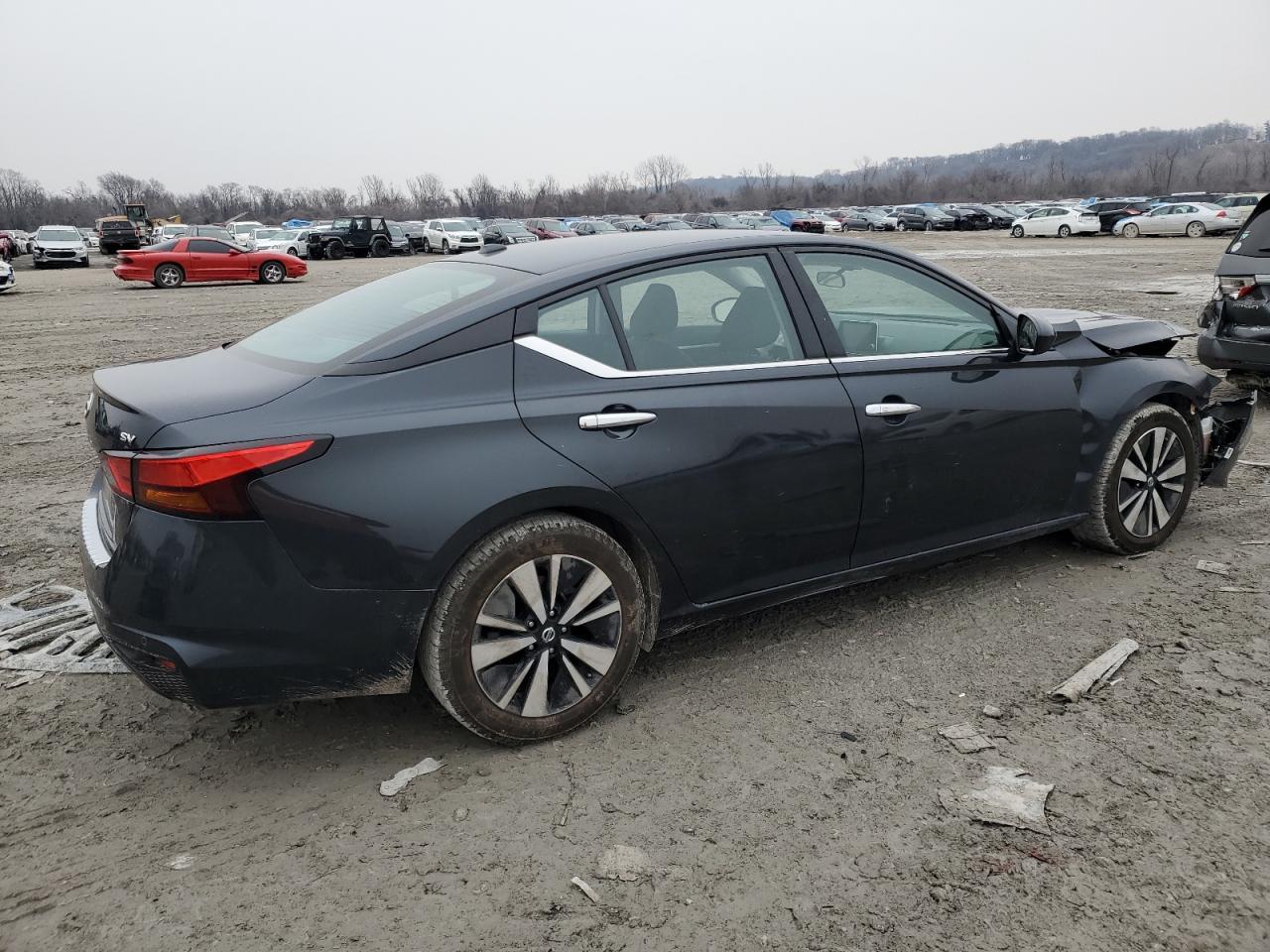 2022 NISSAN ALTIMA SV - Фото 3