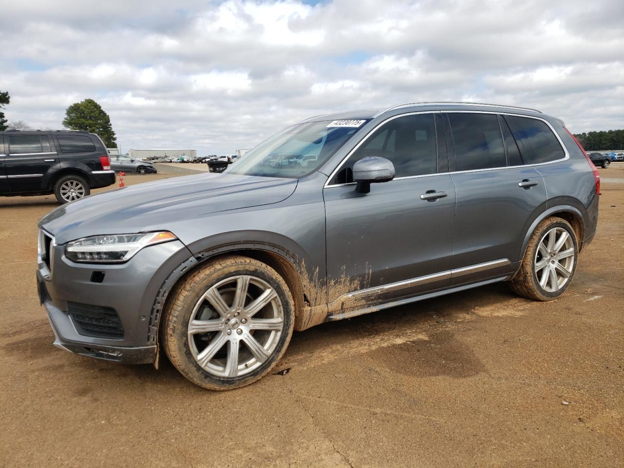 2016 VOLVO XC90 T6