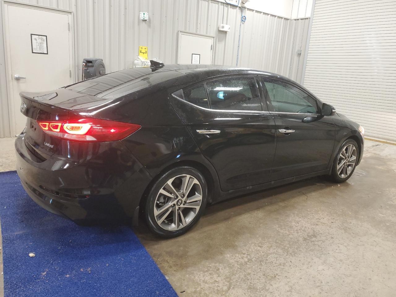 2017 HYUNDAI ELANTRA SE - Фото 3
