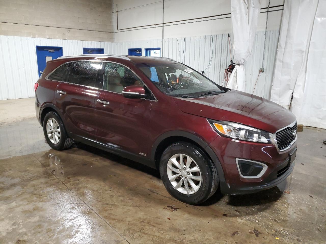 2017 KIA SORENTO LX - Фото 4