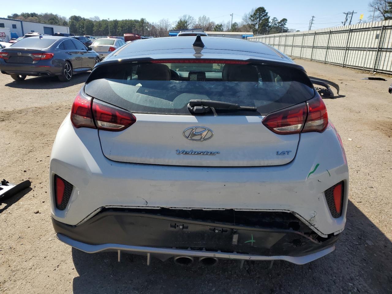 2019 HYUNDAI VELOSTER T - Фото 6