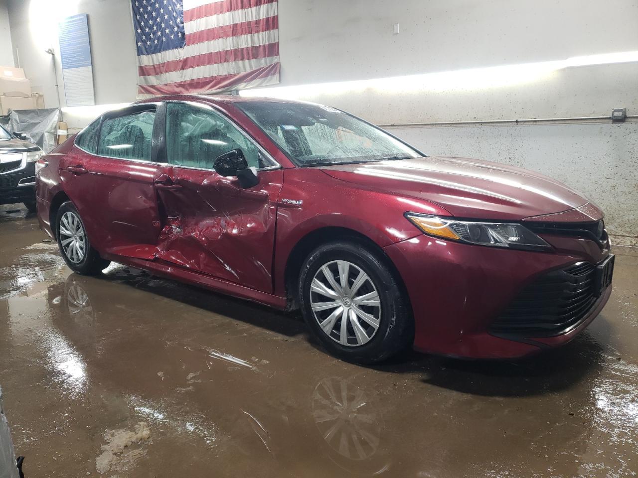 2018 TOYOTA CAMRY LE - Фото 4