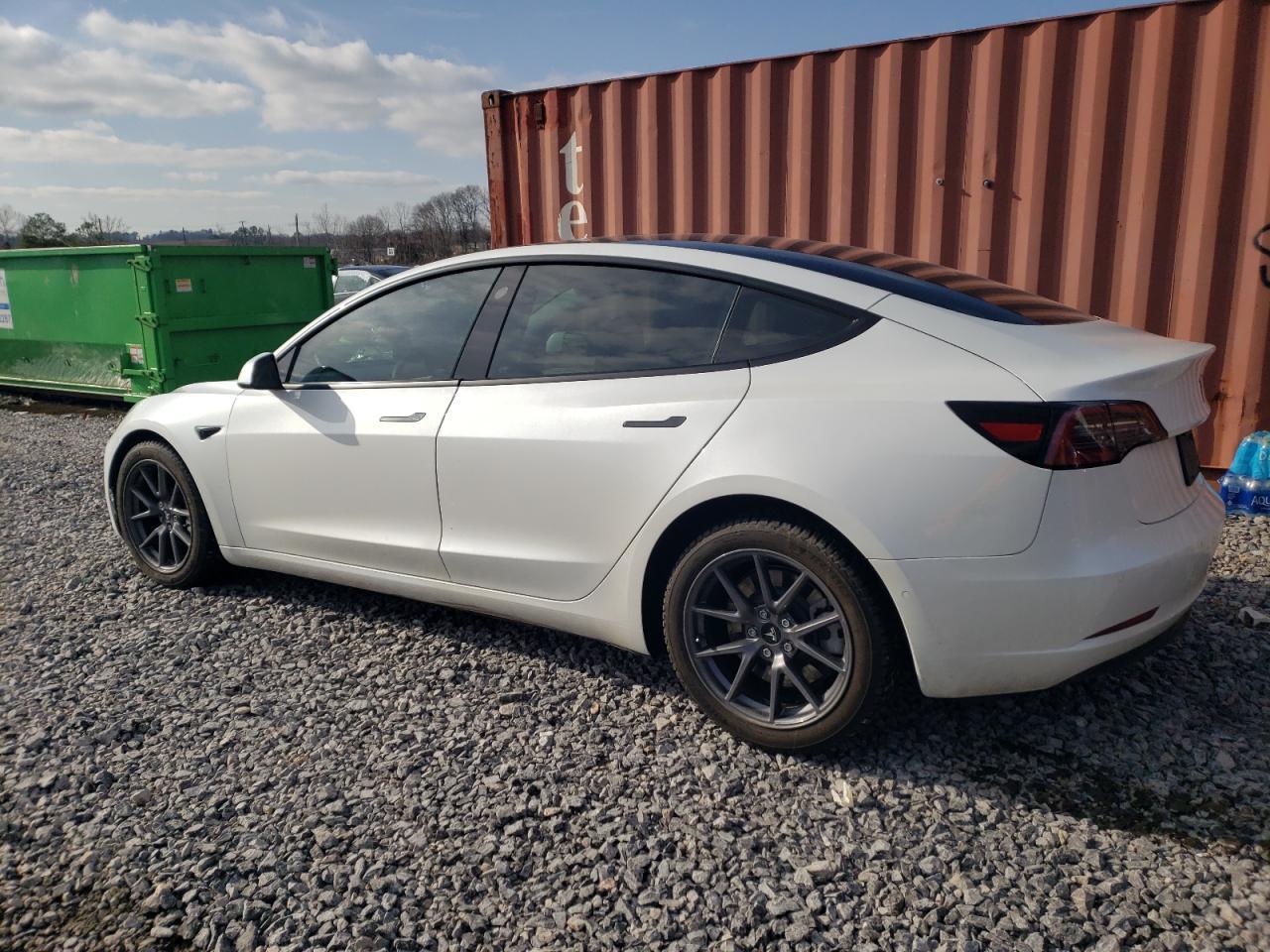 2022 TESLA MODEL 3 - Фото 2