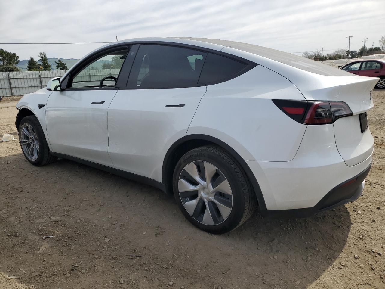 2023 TESLA MODEL Y - Image 2