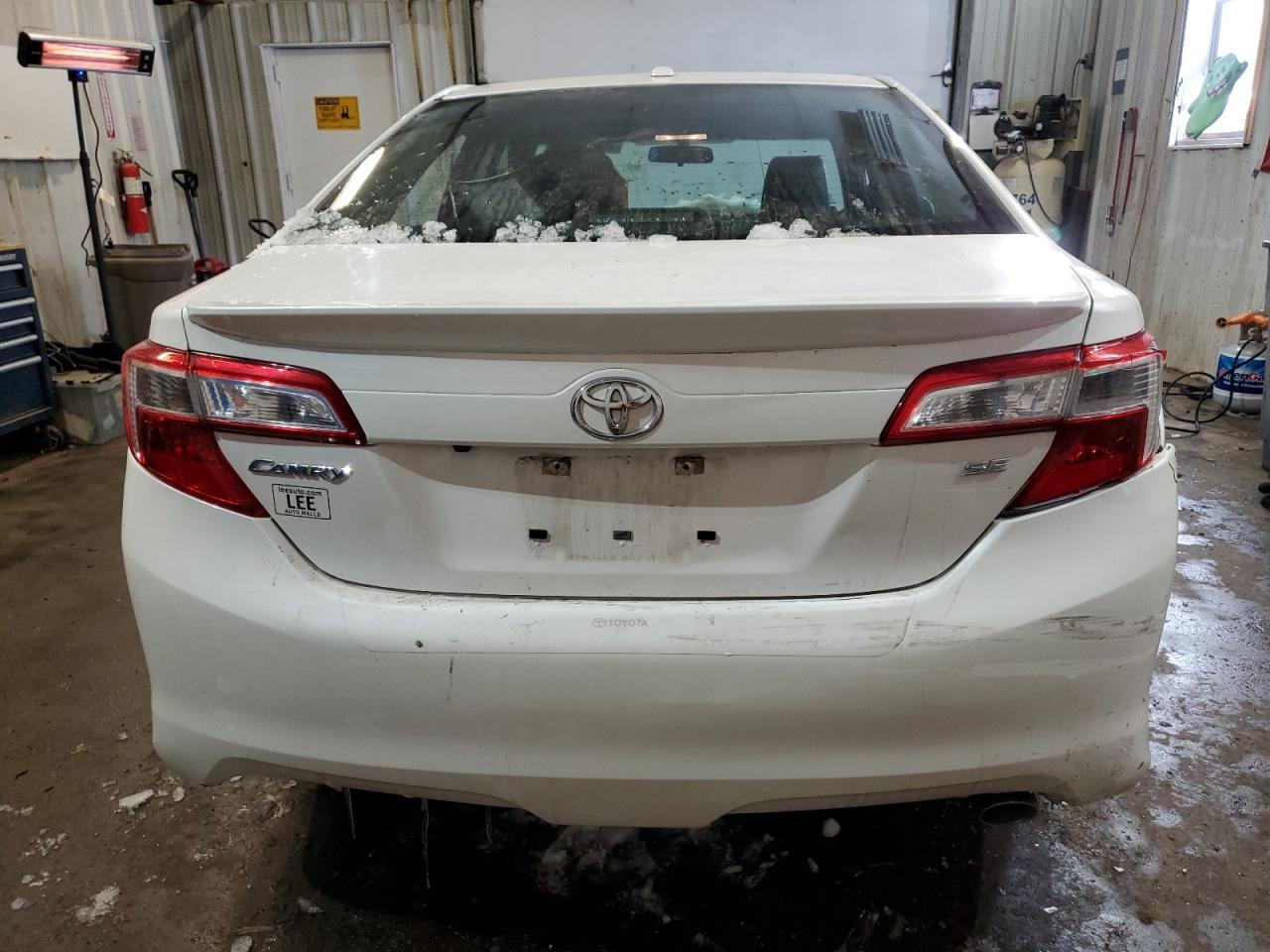 2014 TOYOTA CAMRY L - Image 6