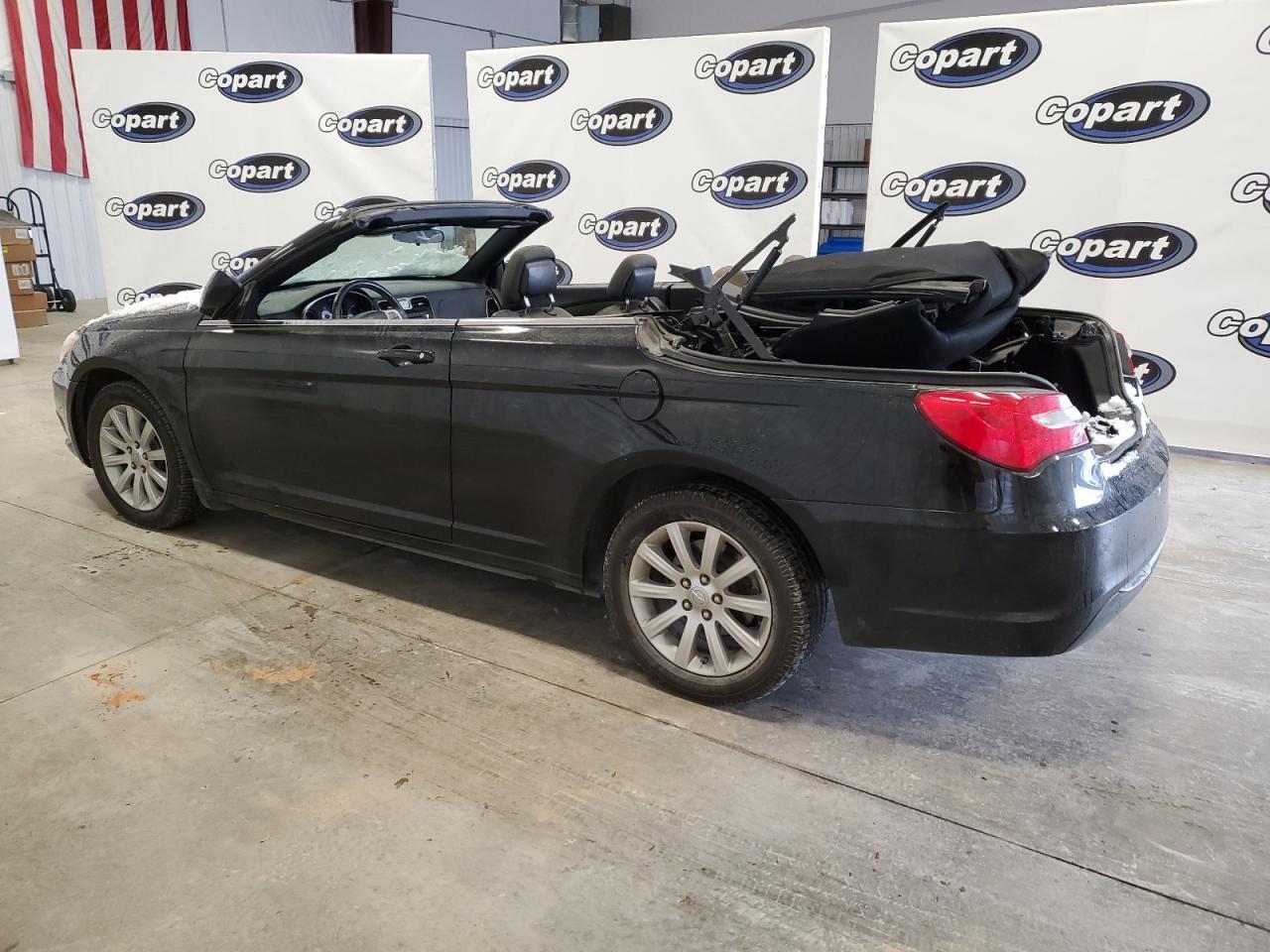 2012 CHRYSLER 200 TOURIN - Image 2