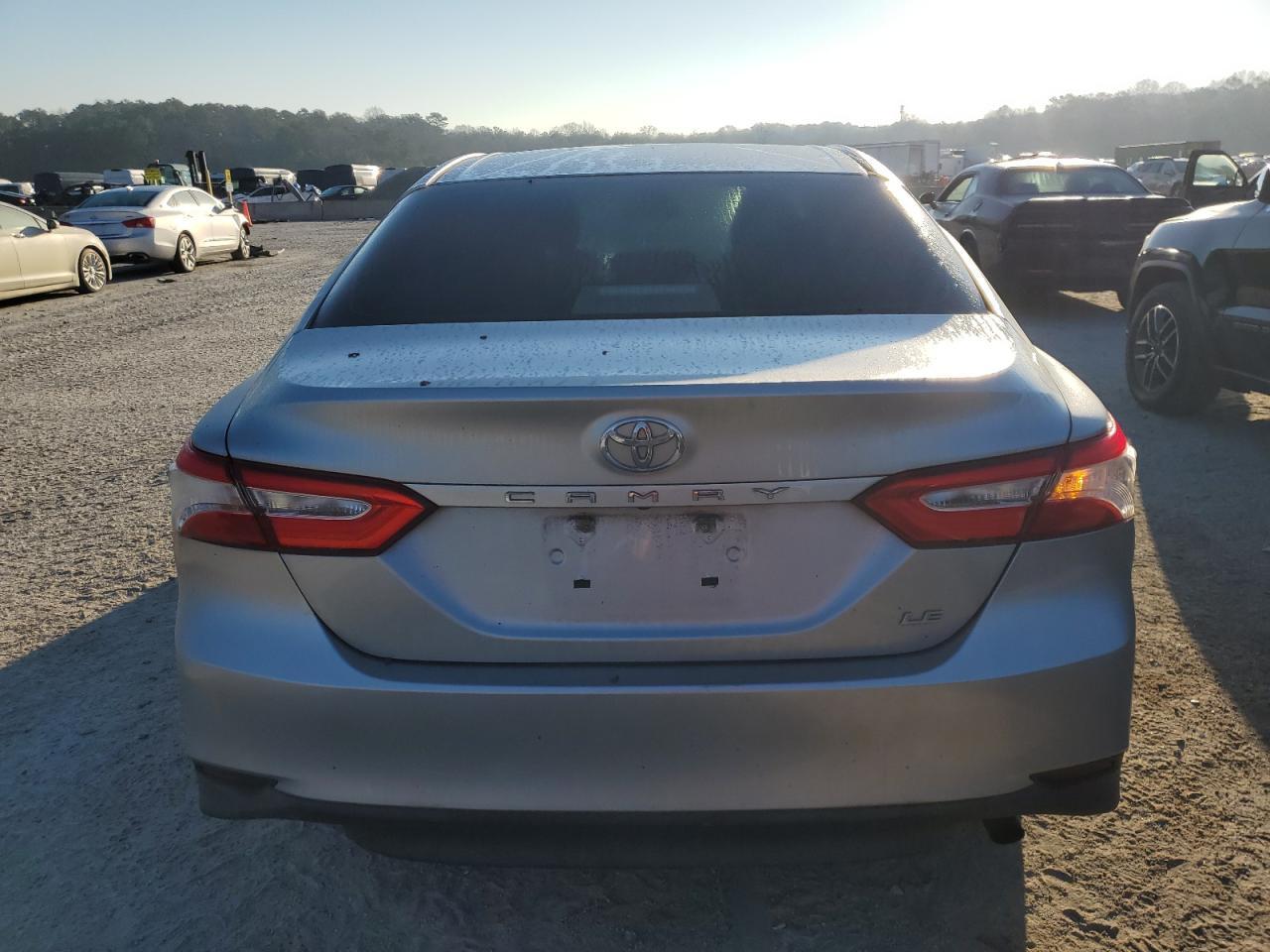 2018 TOYOTA CAMRY L - Image 6
