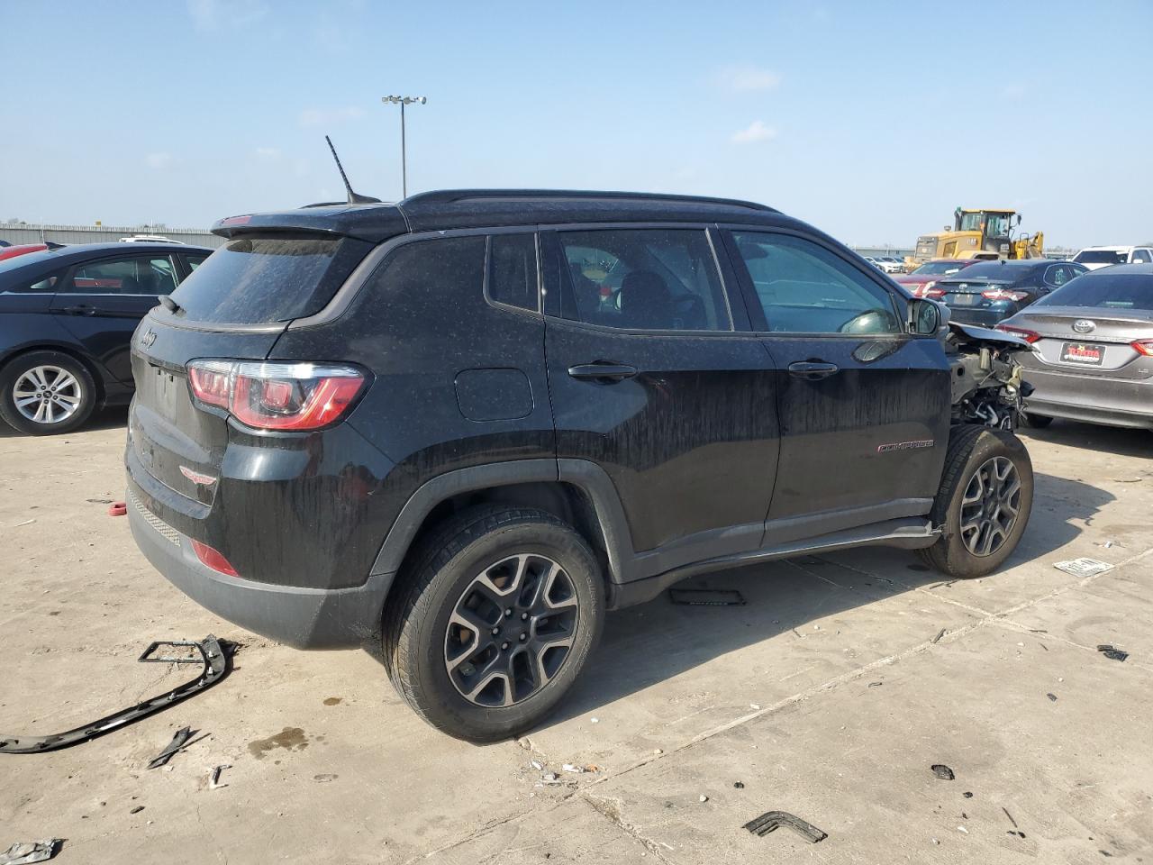 2019 JEEP COMPASS TR - Фото 3