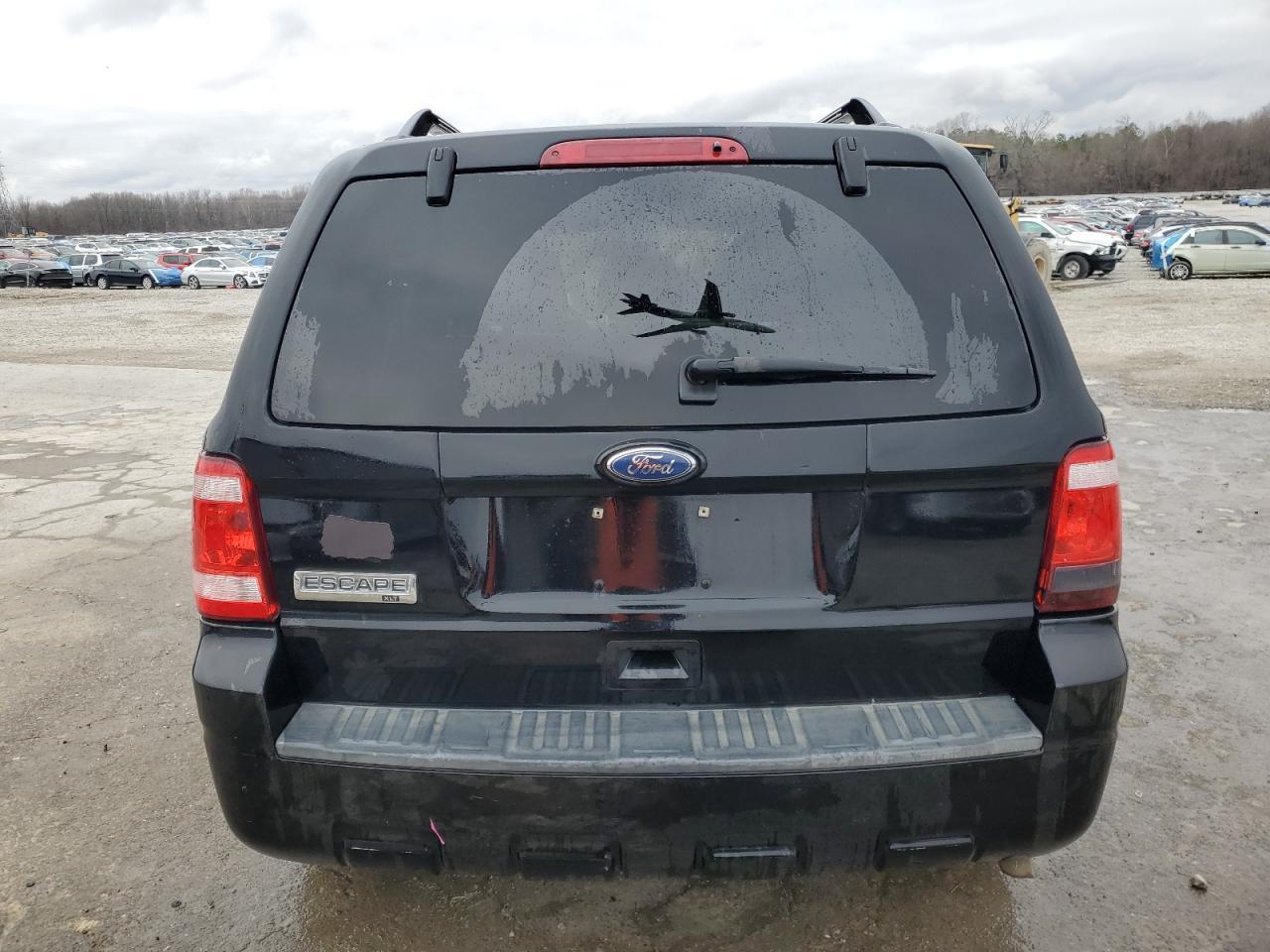 2010 FORD ESCAPE XLT - Image 6