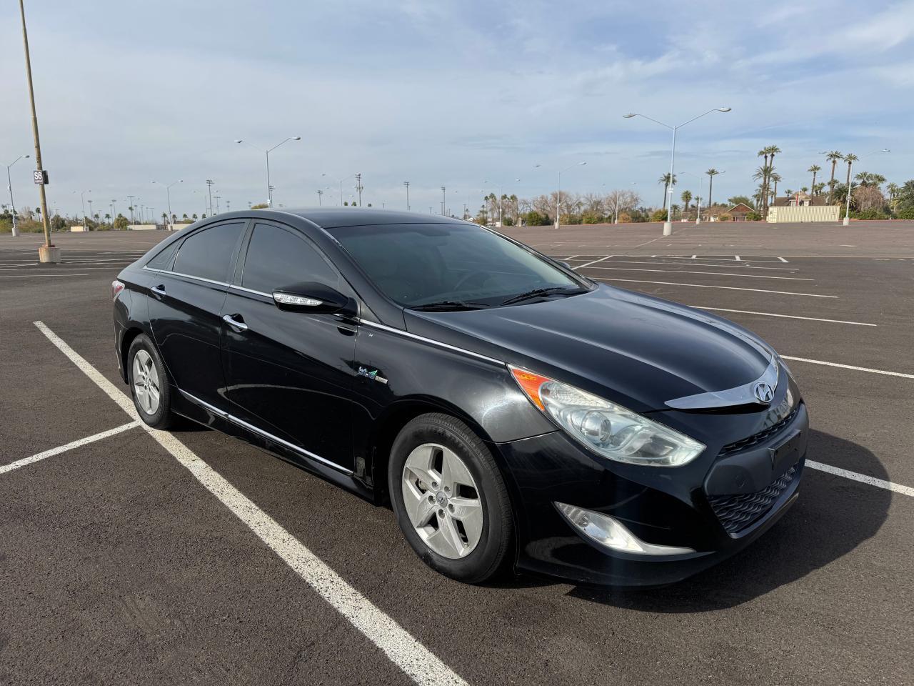 2011 HYUNDAI SONATA HYB