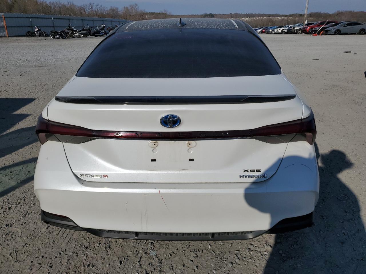 2019 TOYOTA AVALON XLE - Image 6