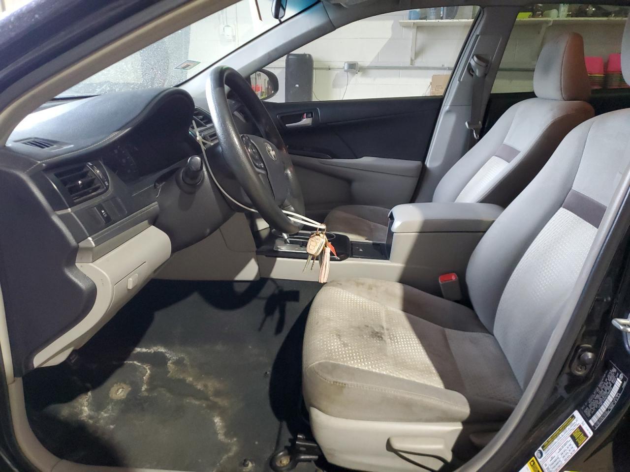 2014 TOYOTA CAMRY L - Фото 7