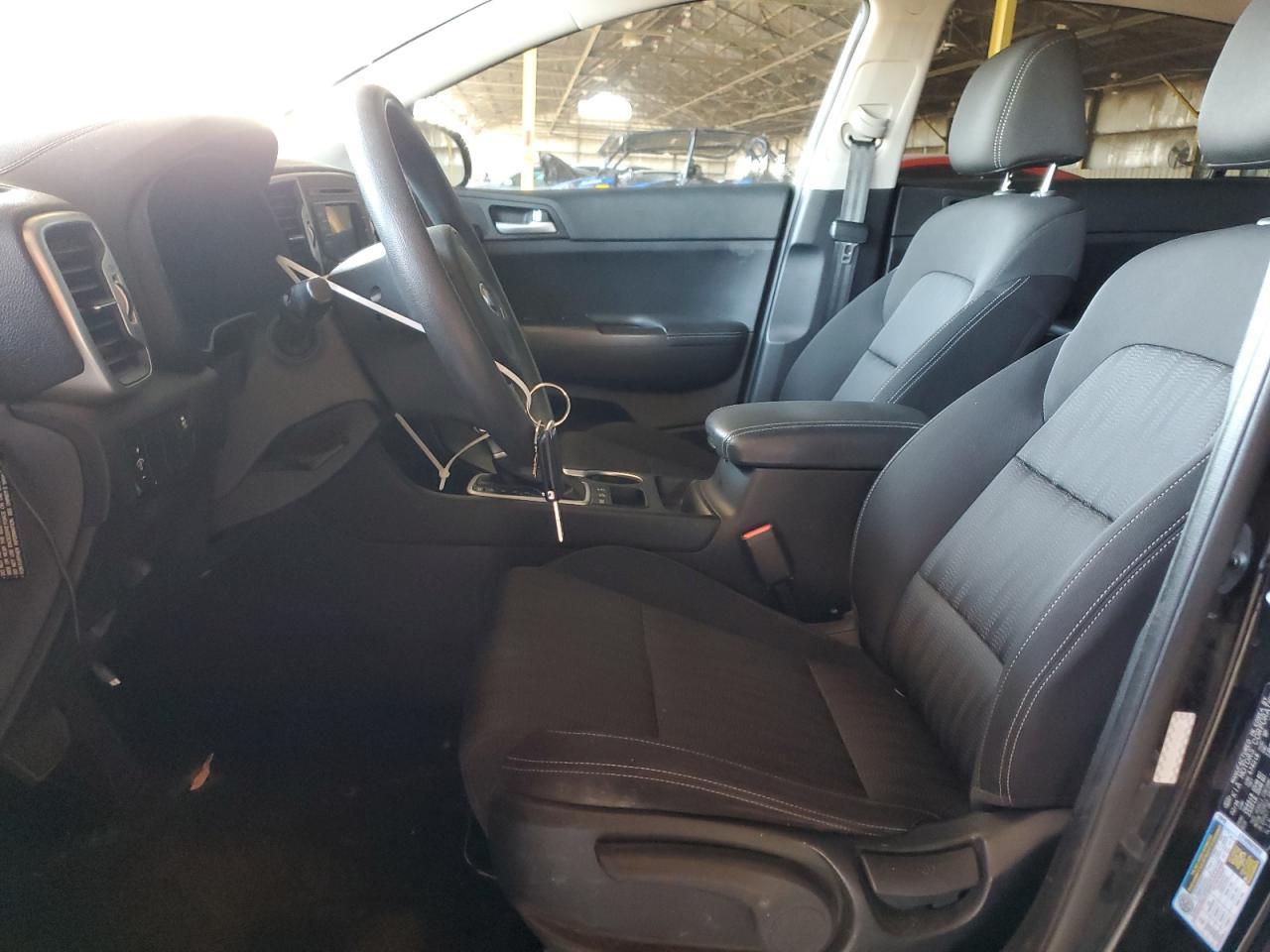 2017 KIA SPORTAGE L - Image 7