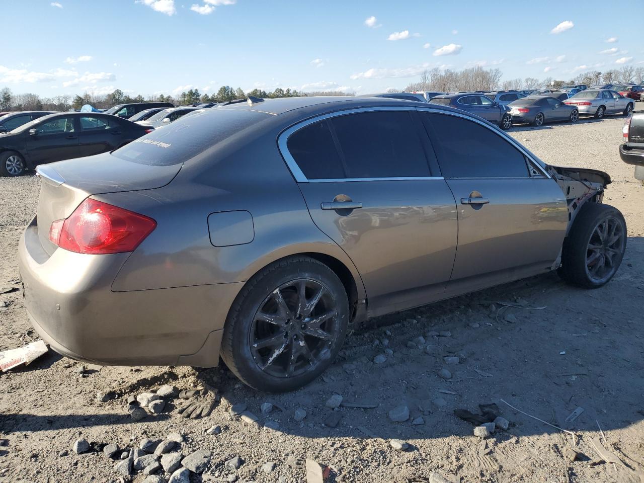 2011 INFINITI G37 - Фото 3
