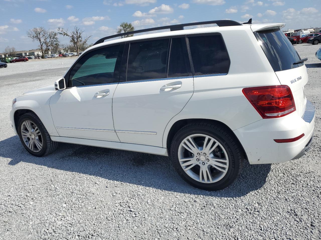 2014 MERCEDES-BENZ GLK 350 - Image 2