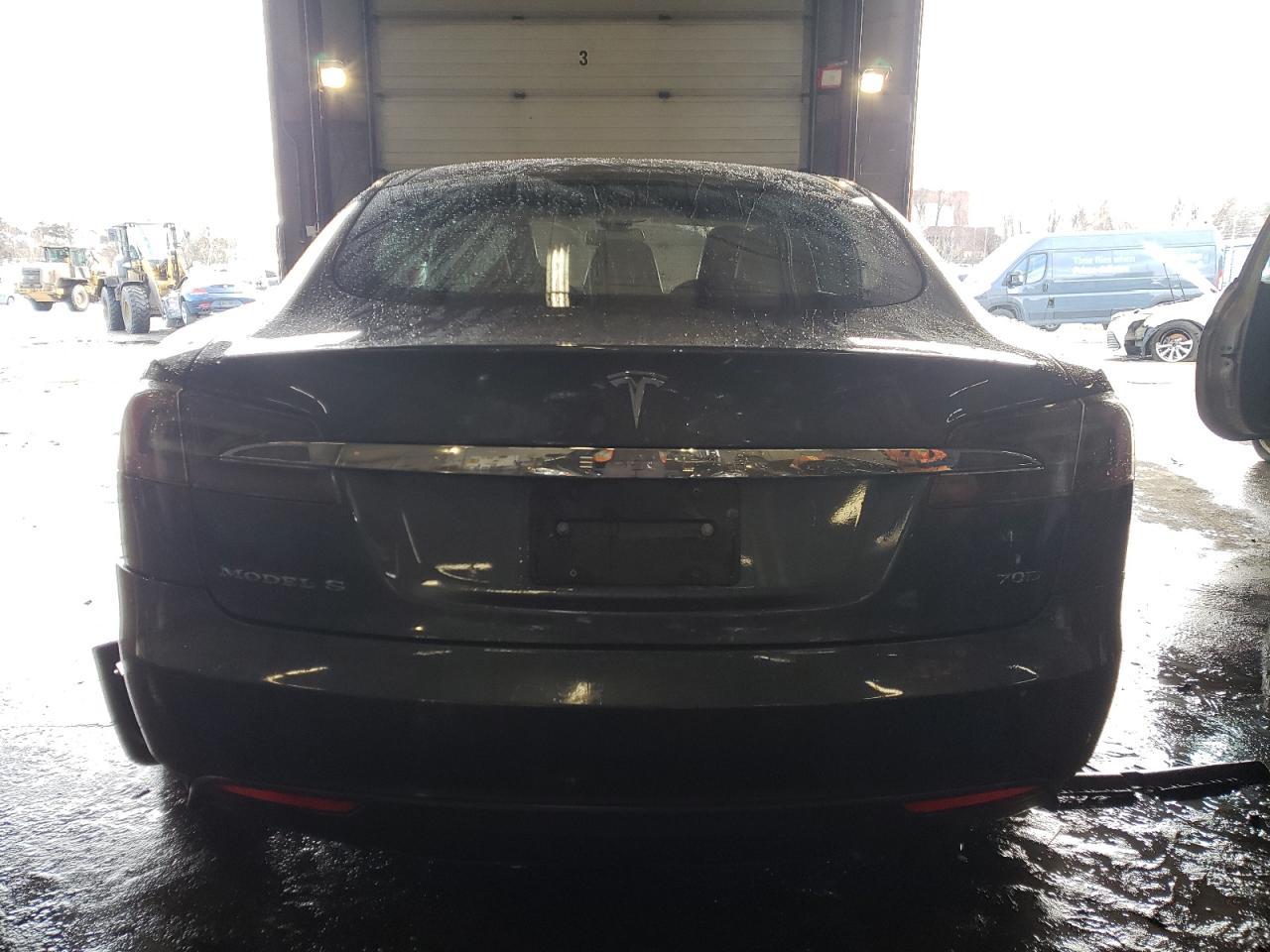 2015 TESLA MODEL S 70 - Фото 6