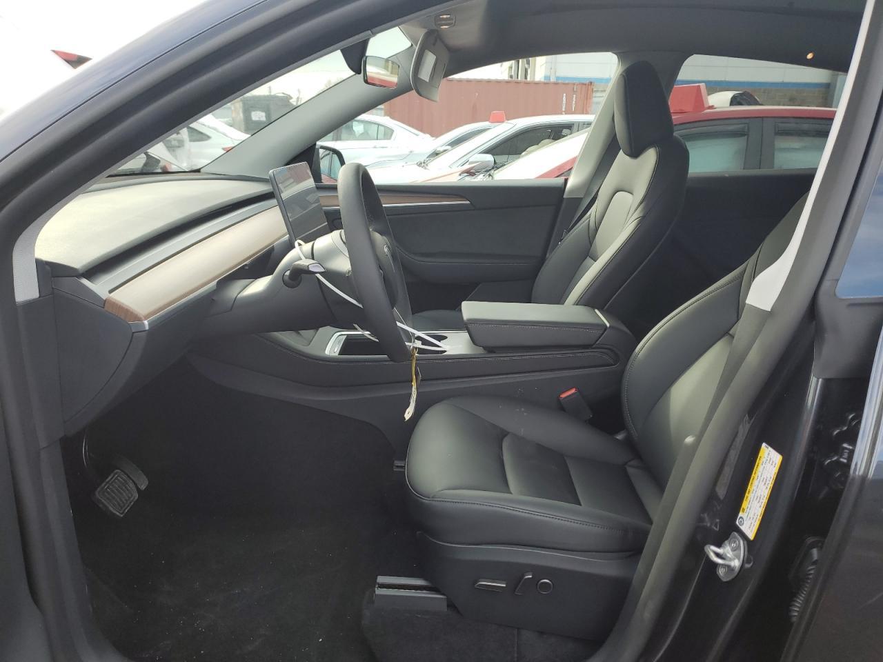 2025 TESLA MODEL Y - Image 7