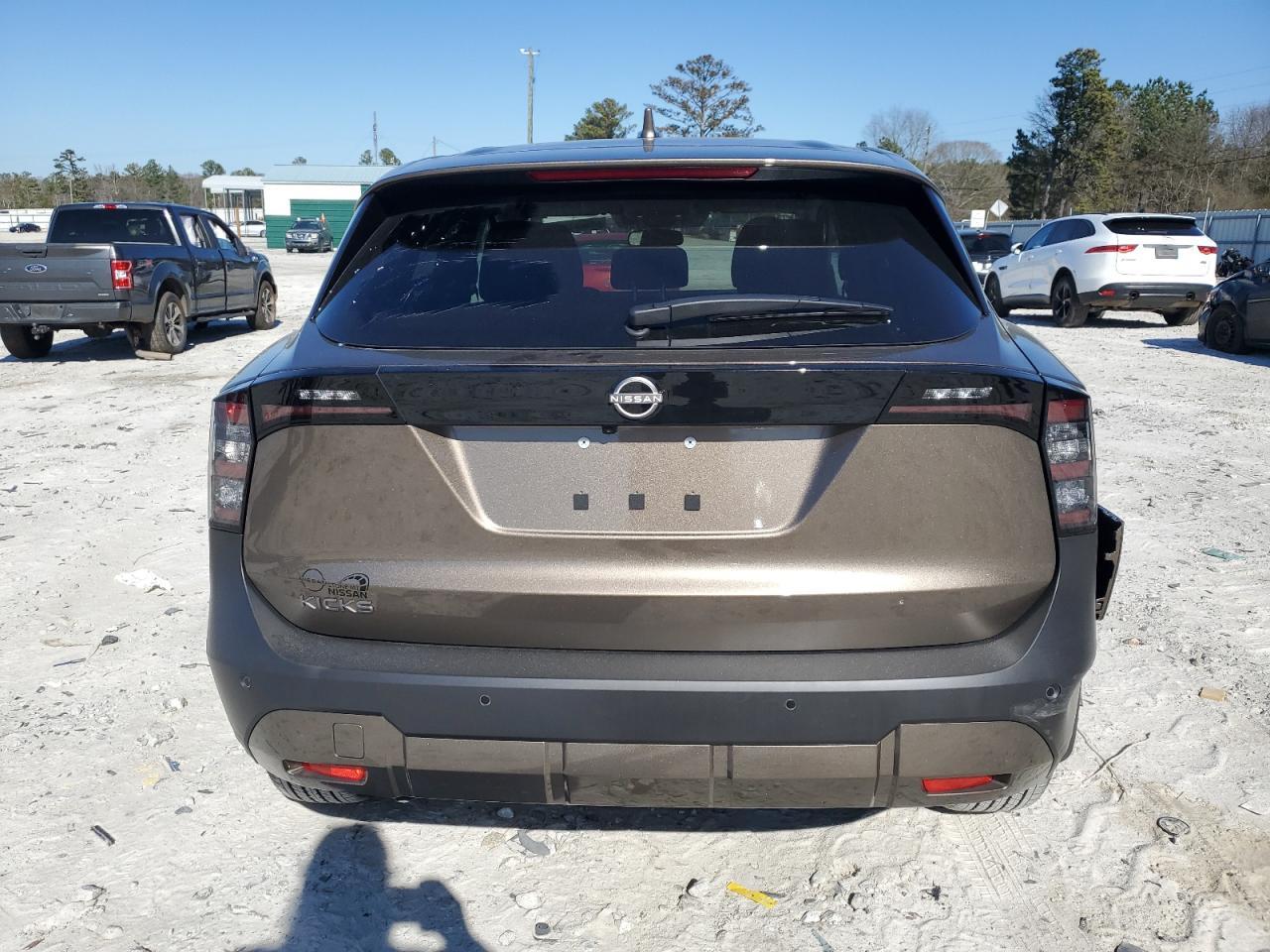 2025 NISSAN KICKS SV - Фото 6