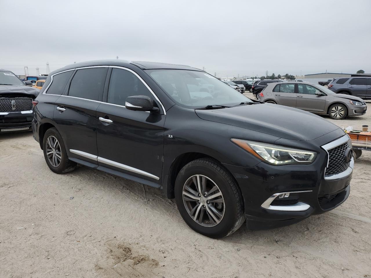 2017 INFINITI QX60 - Image 4