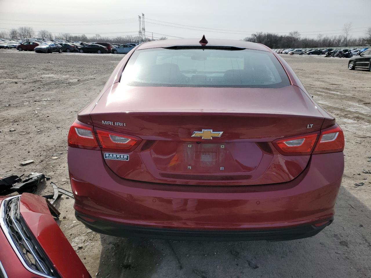 2017 CHEVROLET MALIBU LT - Image 6