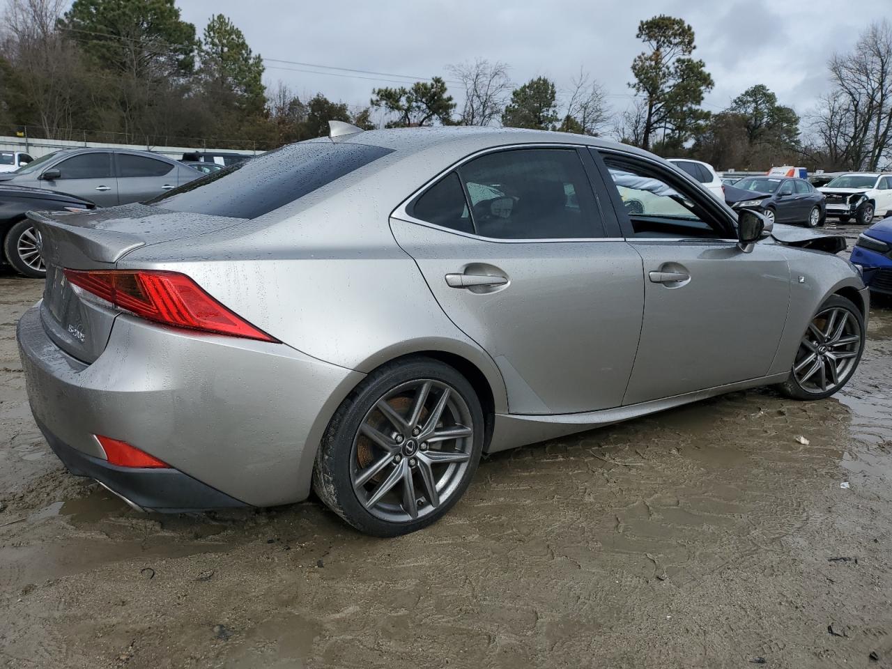 2017 LEXUS IS 200T - Image 3