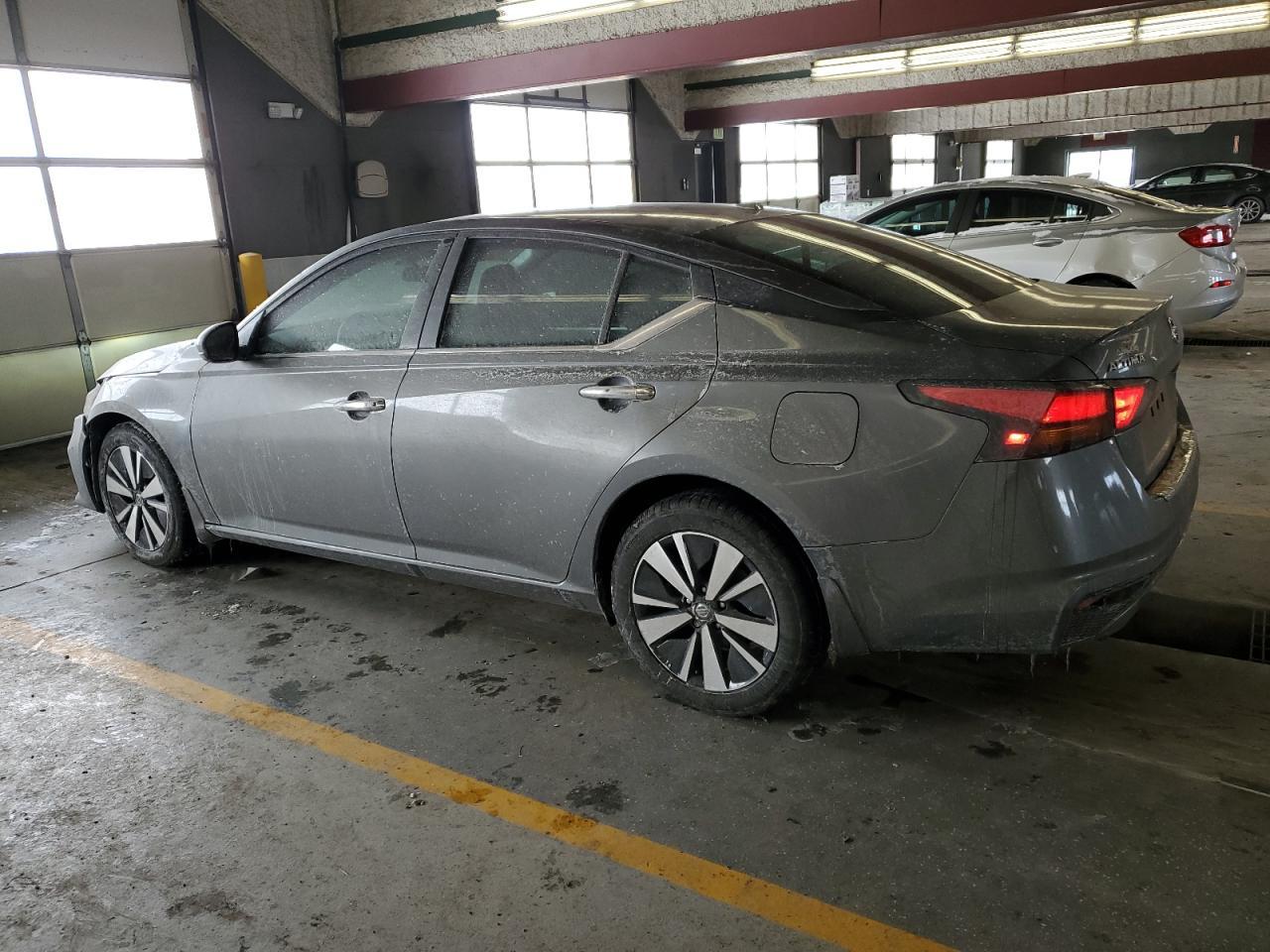 2022 NISSAN ALTIMA SV - Фото 2