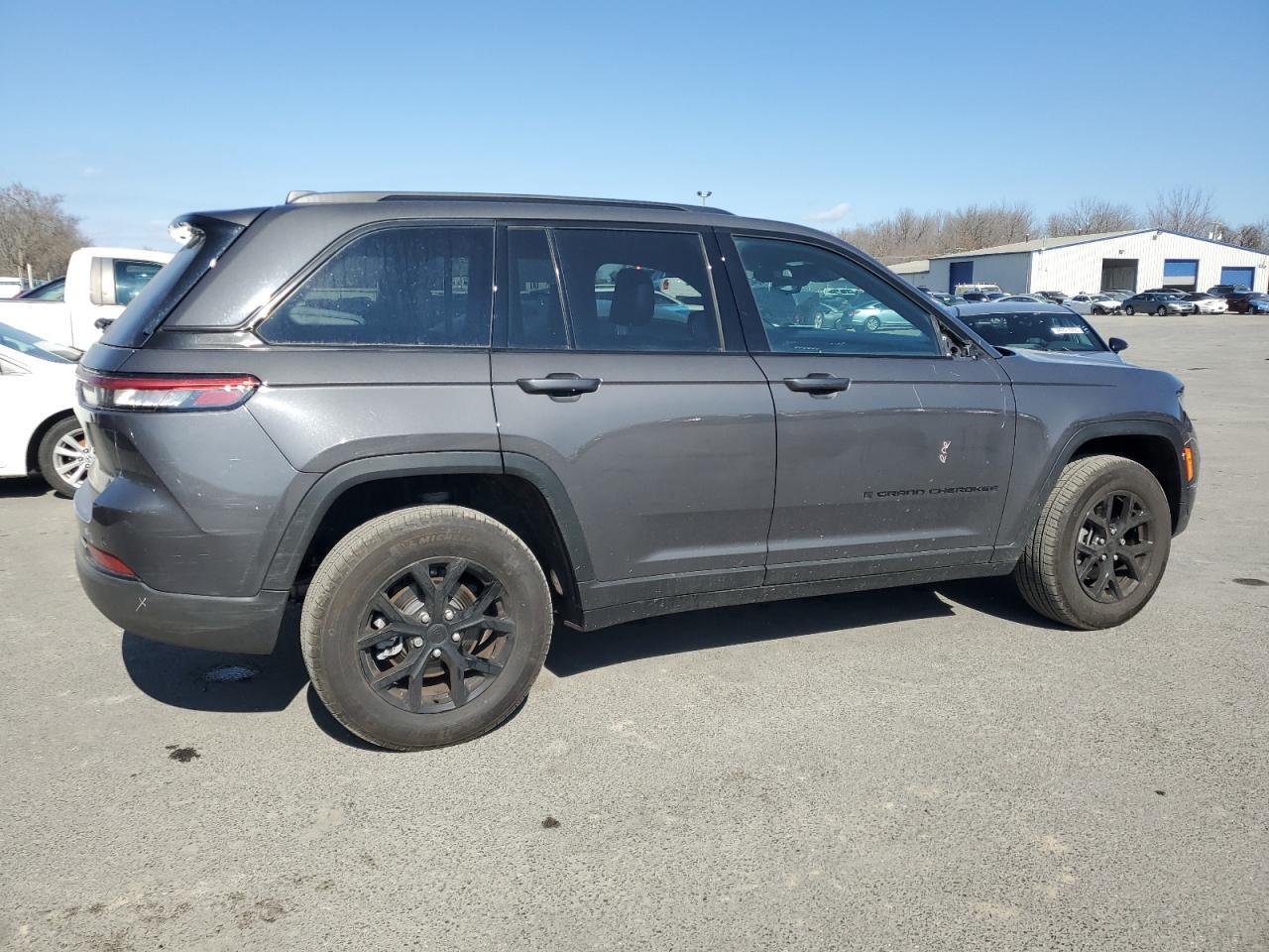 2024 JEEP GRAND CHER - Фото 3