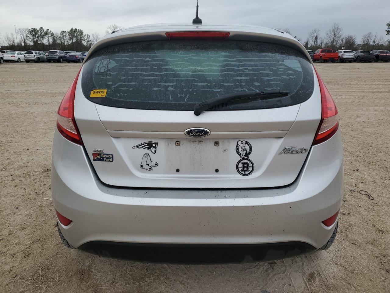 2013 FORD FIESTA SE - Фото 6