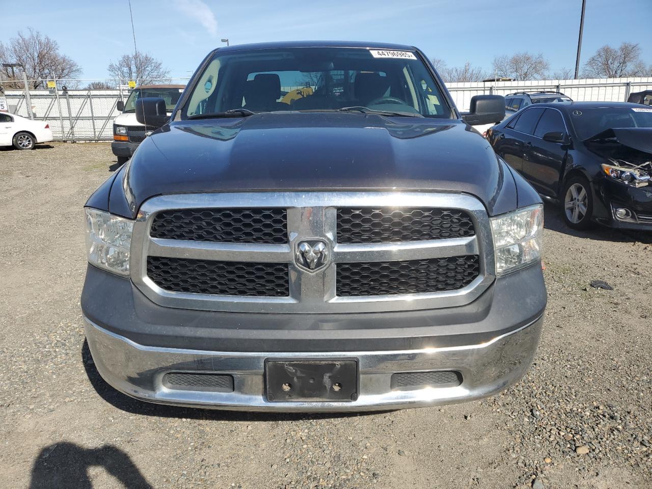 2015 RAM 1500 ST - Image 5