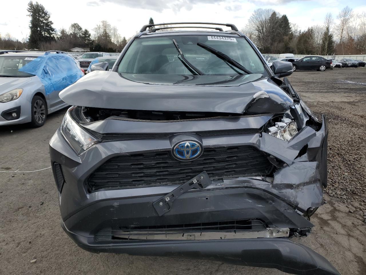2021 TOYOTA RAV4 LE - Фото 5