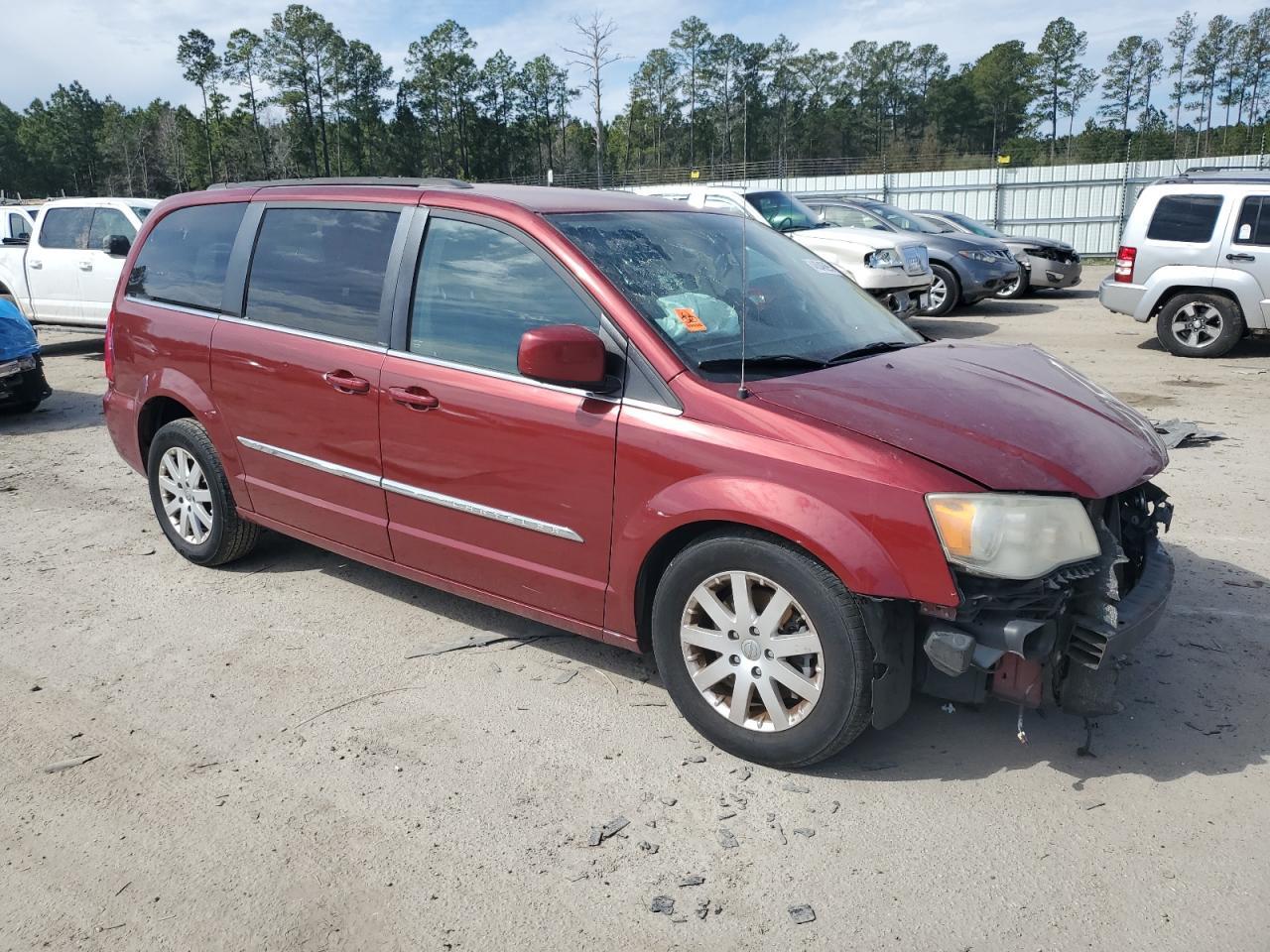 2014 CHRYSLER TOWN & COU - Image 4