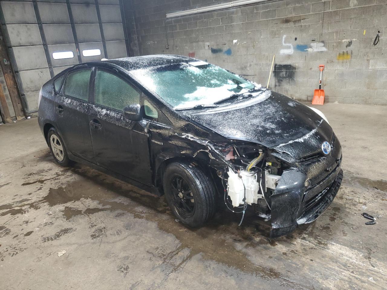 2013 TOYOTA PRIUS - Image 4