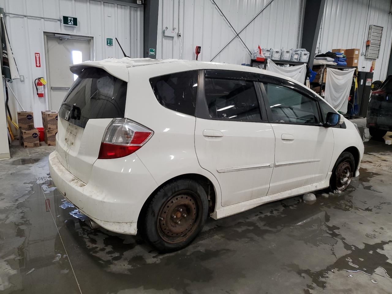 2013 HONDA FIT SPORT - Фото 3