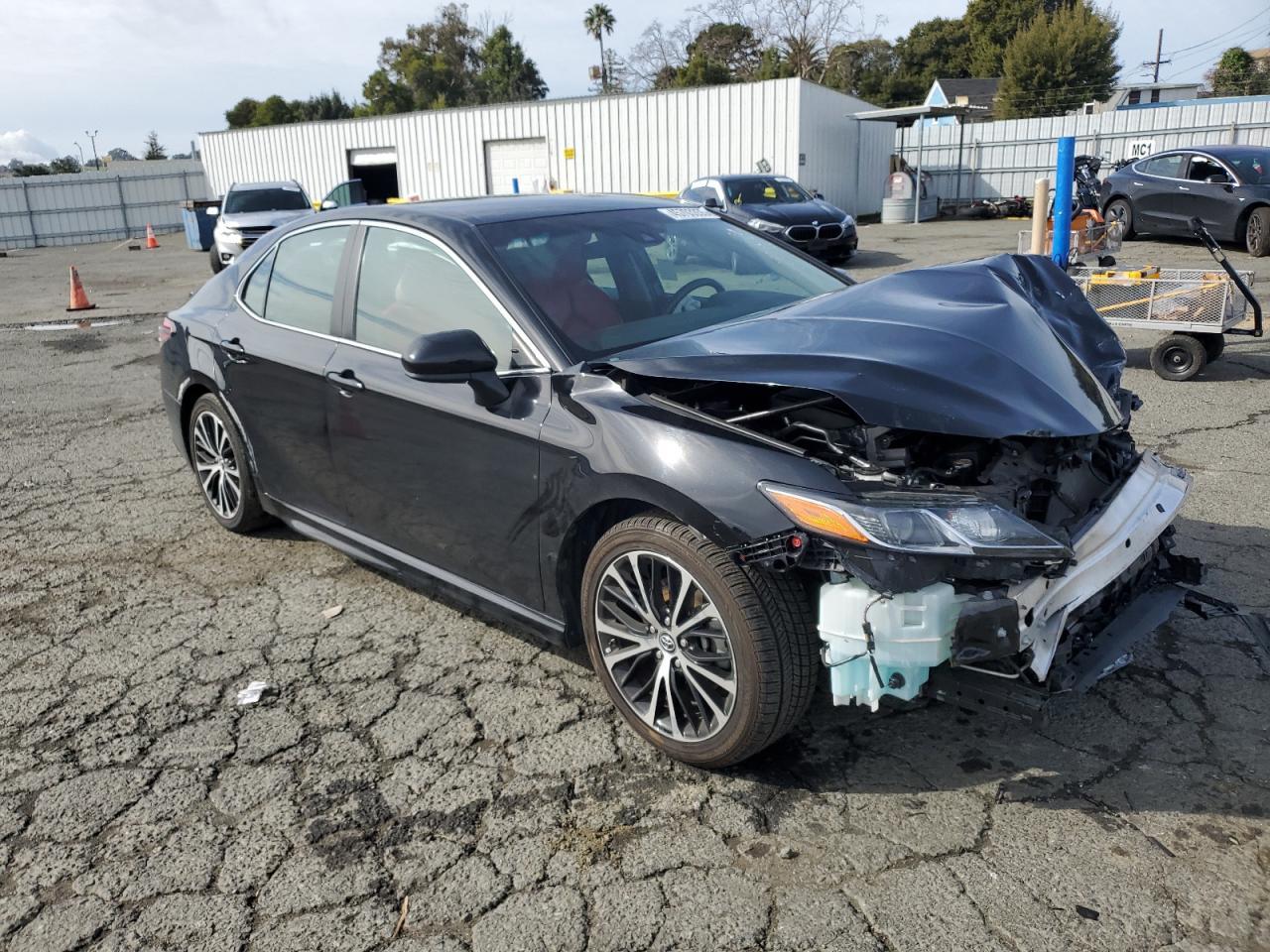 2019 TOYOTA CAMRY L - Фото 4