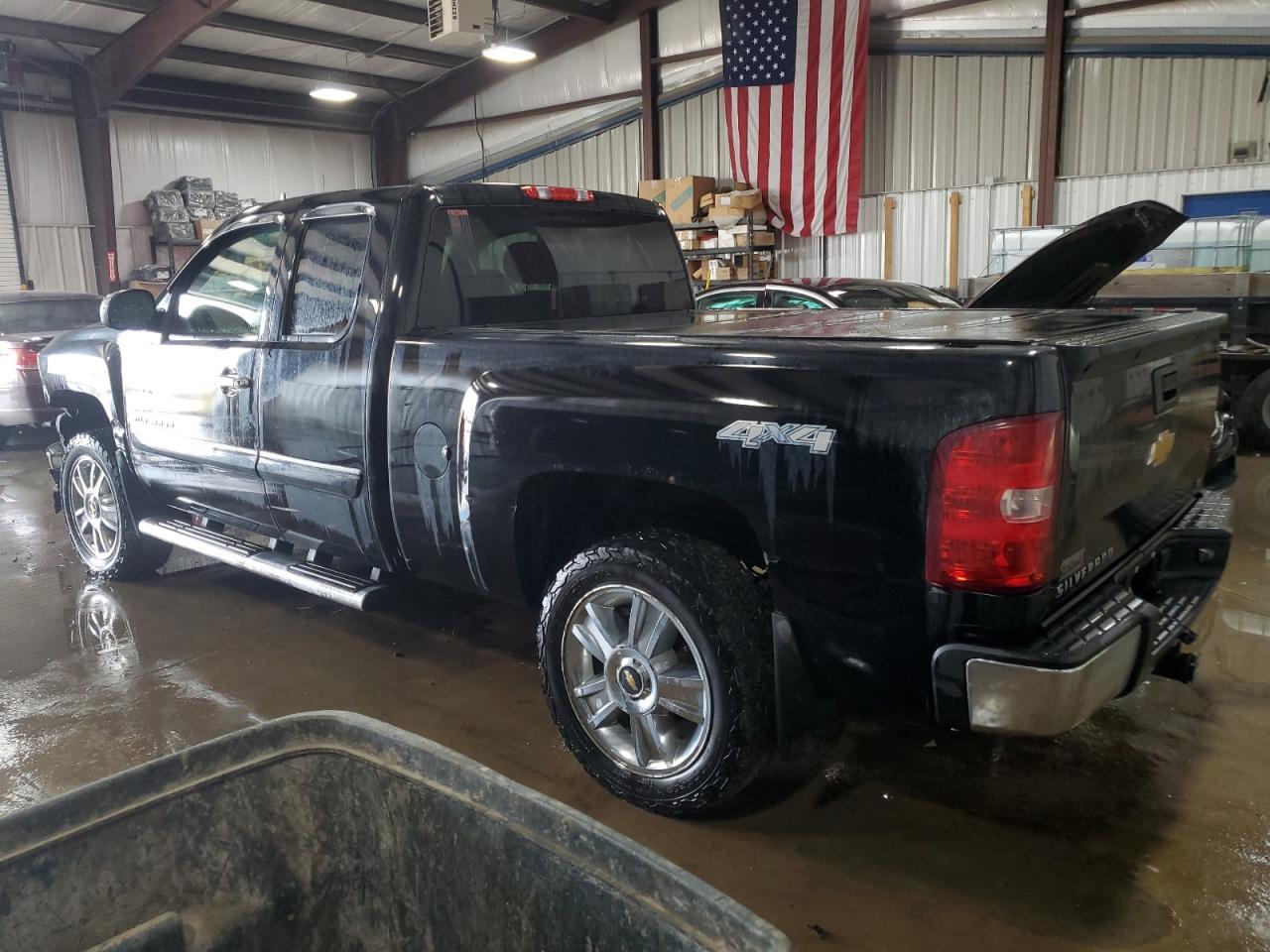 2013 CHEVROLET SILVERADO - Image 2
