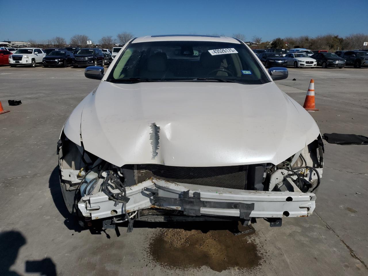 2018 FORD TAURUS LIM - Image 5