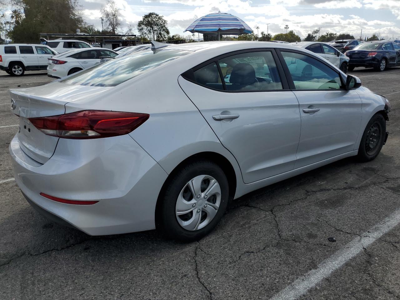 2017 HYUNDAI ELANTRA SE - Image 3