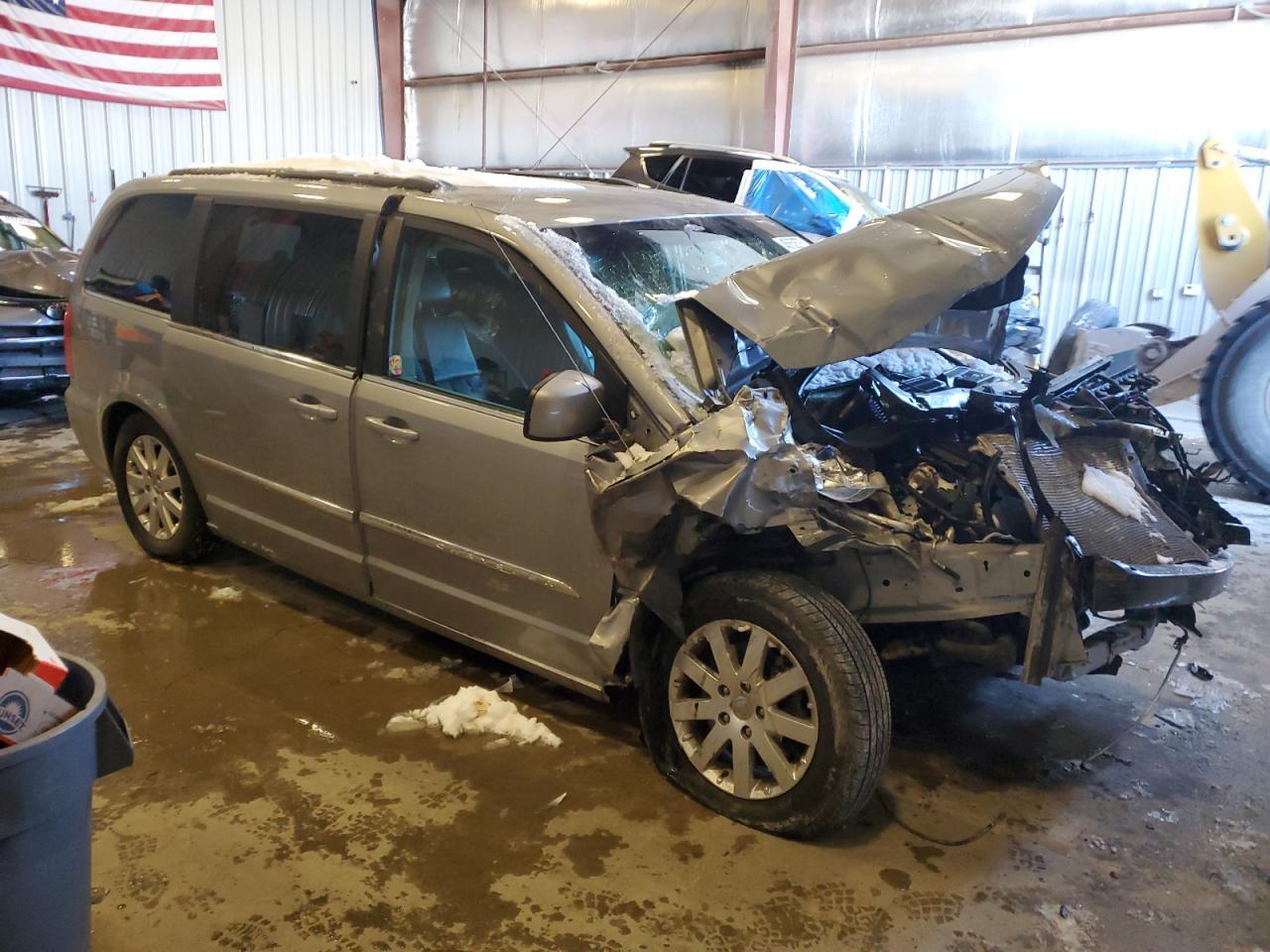 2014 CHRYSLER TOWN & COU - Image 4
