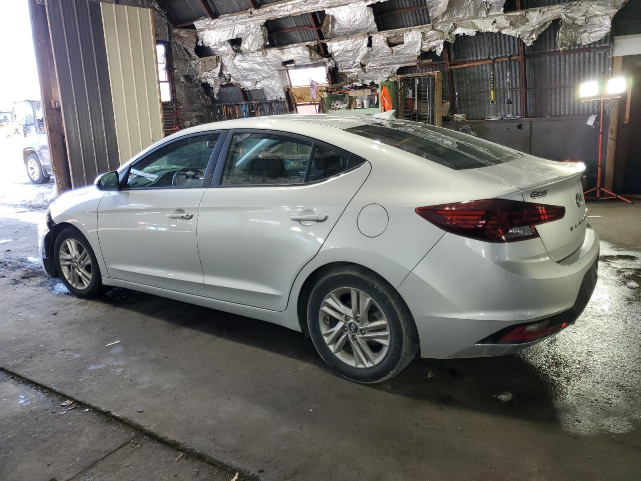 2019 HYUNDAI ELANTRA SE - Image 2